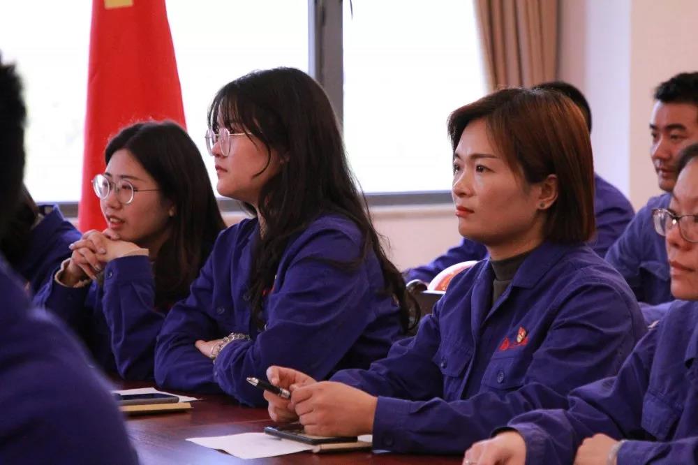 ��Ա����ͷ�����������������ȷ�֮ʮ�ˣ���÷�᣺�������ഺ